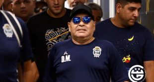 Maradona contra la dirigencia de Boca: “No me interesa una plaqueta”