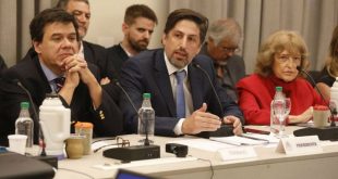 El Gobierno busca acordar este miércoles la paritaria nacional docente y garantizar el inicio de clases