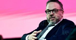 Kulfas dijo que de aquí a octubre se van a restablecer la mayoría de las actividades