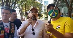 Brasil: multan a un ministro por no usar tapabocas