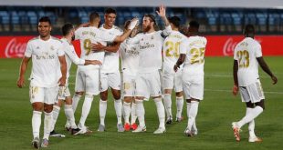 Real Madrid goleó a Valencia y se acerca al líder Barcelona