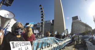 El Gobierno le pide perdón a los médicos “por no haber podido evitar la marcha” anticuarentena