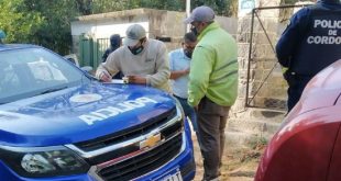 Fueron sorprendidos en medio de una fiesta electrónica clandestina y dijeron que se estaban mudando