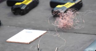 Tras el crimen del policía en Palermo, se reaviva el debate por las pistolas Taser