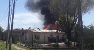 Explosión en un depósito de garrafas de Tortuguitas: cuatro bomberos heridos