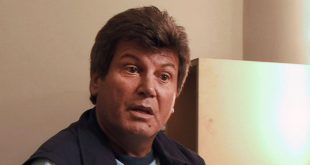 Murió Carlos Calvo: con “Amigos son los amigos” como tendencia, así lo despidieron en las redes
