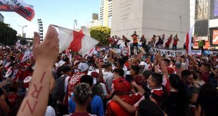 “Caravana eterna”: miles de hinchas de River partieron desde el Obelisco al Monumental para celebrar otro aniversario de la final con Boca en Madrid