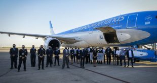 Partió el vuelo de Aerolíneas para traer la vacuna contra el coronavirus