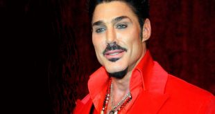 Buscan a la primera novia de Ricardo Fort para filmar la serie sobre su vida