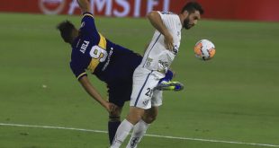Boca no pudo doblegar al Santos y tiene que al menos empatar haciendo goles en Brasil para ser finalista