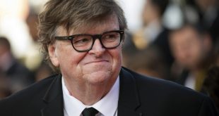 Michael Moore insta a Biden a expropiar Pfizer