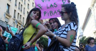 Día de la Mujer: paros y marchas en todo el país para visibilizar la desigualdad de género